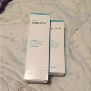 Proactive plus Complexion Perfecting Hydrators lot